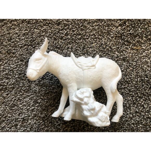 Lenox The Nativity 1988 White Bisque Bone China Donkey Hay - NO BOX - Picture 1 of 5
